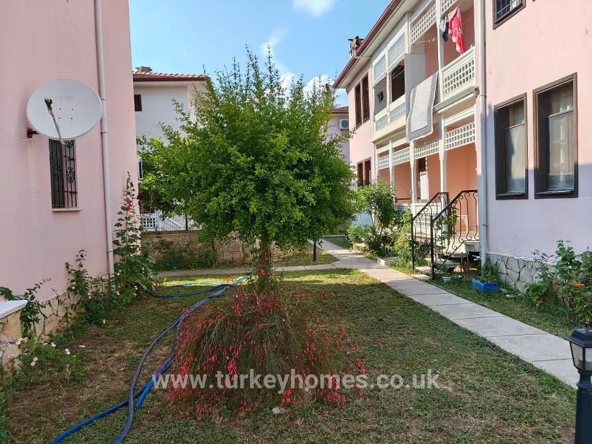 Von Bersu Yatırım, In der Nähe von Çalış Plaj, ein möbliertes Apartment In einer Wohnanlage mit Pool zur Miete