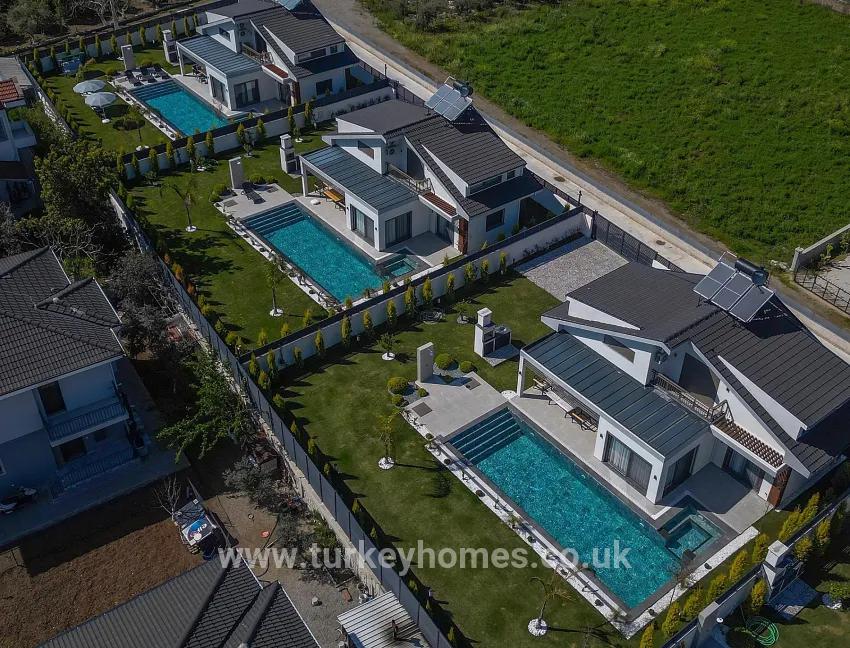 3+1-Zimmer Villa Zu verkaufen in Kargı Bz. Fethiye - 690 m²