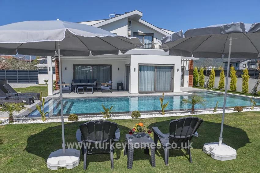 3+1-Zimmer Villa Zu verkaufen in Kargı Bz. Fethiye - 690 m²