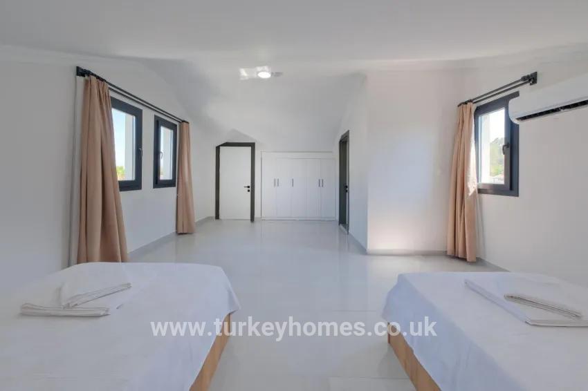 3+1-Zimmer Villa Zu vermieten in Çiftlik Bz. Fethiye - 220 m²