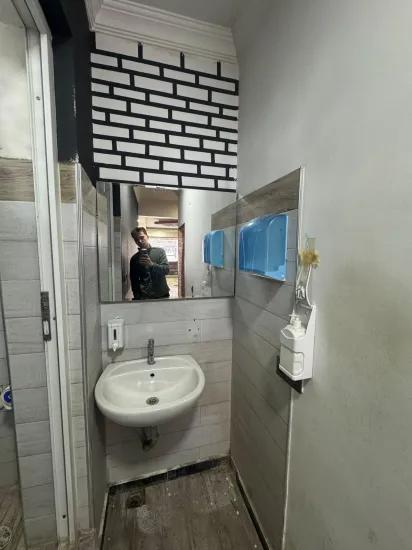 Am Çalıca Kreuzung zu vermietende Geschäftsräume