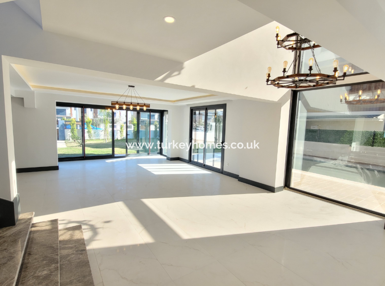 Großzügige 4+1 Villa Mit Privatem Pool Und Terrasse In Fethiye