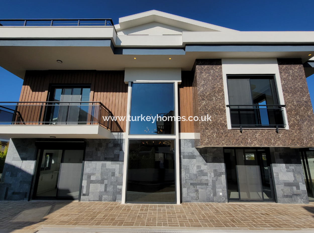 Großzügige 4+1 Villa Mit Privatem Pool Und Terrasse In Fethiye