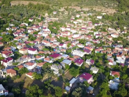 Grundstück Zum Verkauf Im Bereich Der Villa Mit Einvernehmlicher Aufteilung In İncirköy
