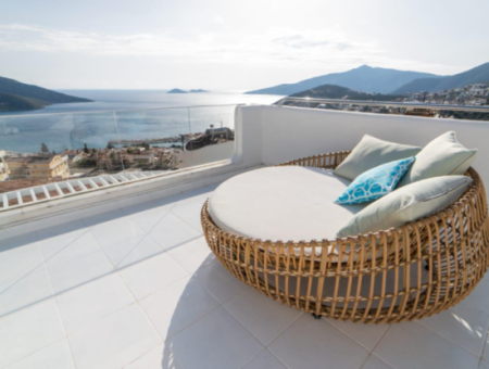 Triplex-Villa Mit Blick Auf Das Meer Und Die Prinzeninseln Freistehender Pool In Kalkan, Kaş