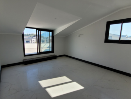 Großzügige 4+1 Villa Mit Privatem Pool Und Terrasse In Fethiye