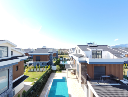 Großzügige 4+1 Villa Mit Privatem Pool Und Terrasse In Fethiye