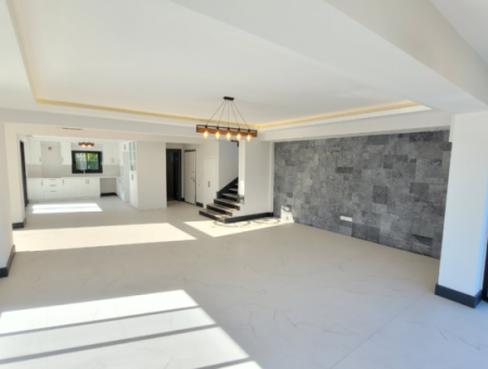 Großzügige 4+1 Villa Mit Privatem Pool Und Terrasse In Fethiye
