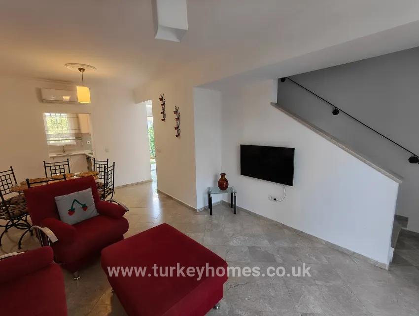 From Bersu Yatırım, Seafront Poolside Site Triplex Villa