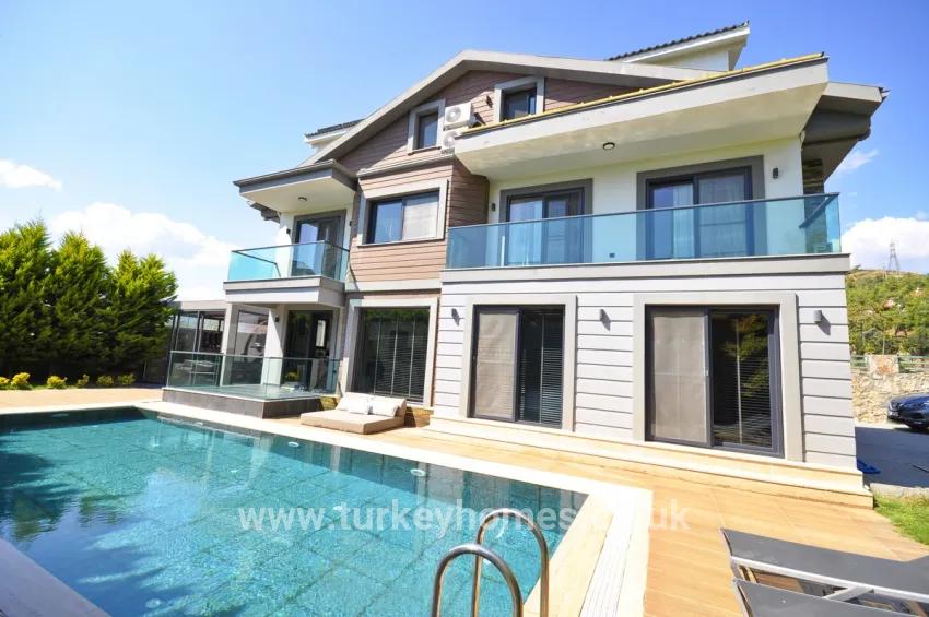 4+1 Bedroom Villa For sale in Çiftlik Nbh. Fethiye - 660 m²