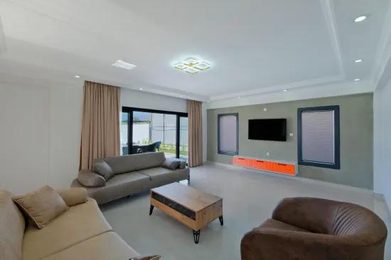 In Koca Çalış For Rent Detached Pool Furnished Villa