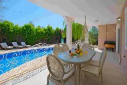 8+1 Bedroom Villa For sale in Karagedik Nbh. Fethiye - 500 m²
