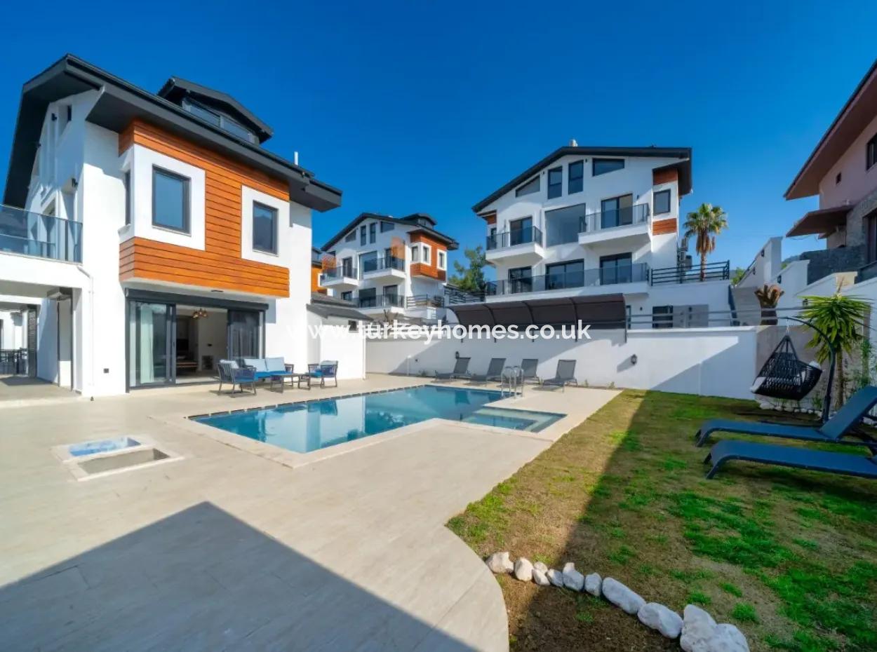 4 Storey Detached Villa In Çiftlik