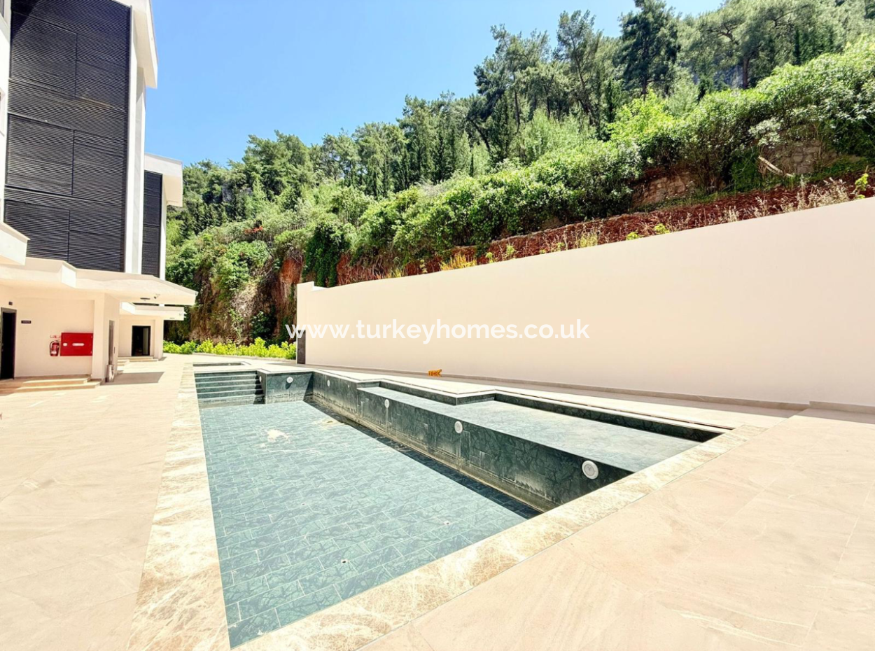 For Rent 2+1 Duplex Apartment In Karagözler Residence 222