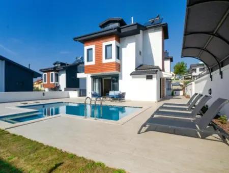 4 Storey Detached Villa In Çiftlik