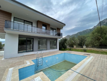 5+1 Villa For Sale In Fethiye Uzumlu