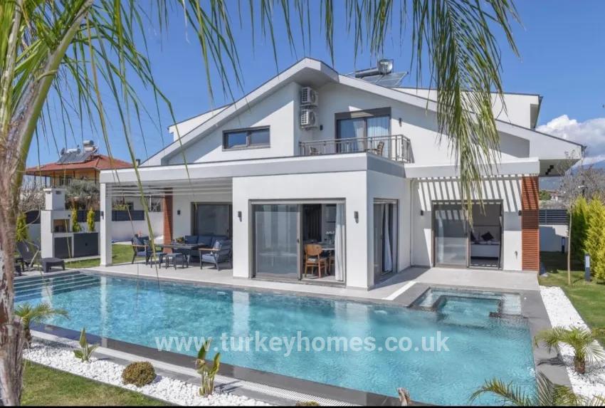 Для продажи Вилла 3+1 в Kargı Fethiye - 690 m²