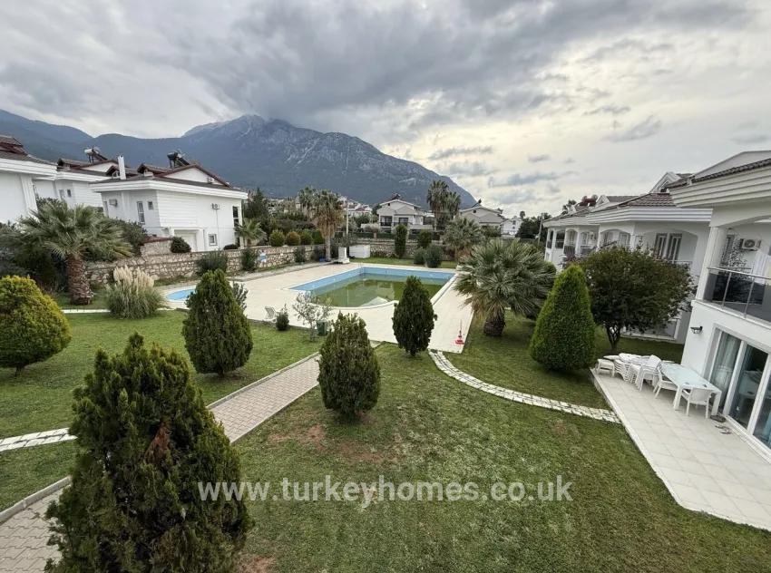 В аренду Вилла 3+1 в Ölüdeniz Fethiye - 220 m²