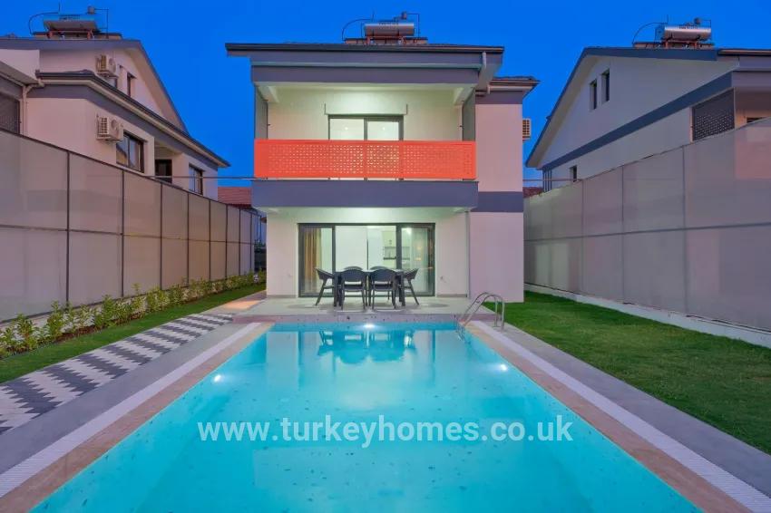 В аренду Вилла 3+1 в Çiftlik Fethiye - 220 m²