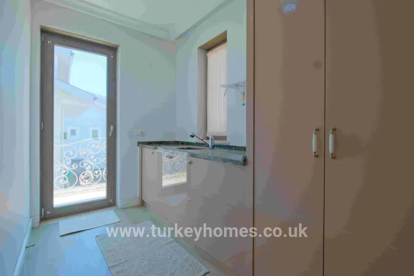 Для продажи Вилла 8+1 в Karagedik Fethiye - 500 m²
