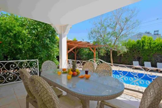в Fethiye Karagedik 661 M² участок внутри 8+1 частная вилла с бассейном