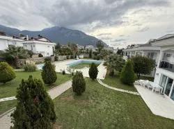 В аренду Вилла 3+1 в Ölüdeniz Fethiye - 220 m²