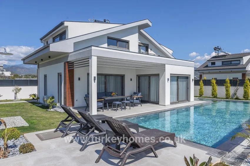 Fethiye Kargı Mah. Satılık 3+1 Villa - 690 m²