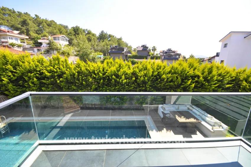 Fethiye Çiftlik Mah. Satılık 4+1 Villa - 660 m²