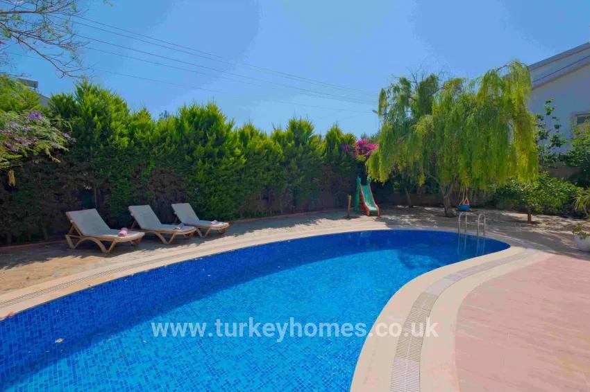 Fethiye Karagedik Mah. Satılık 8+1 Villa - 500 m²