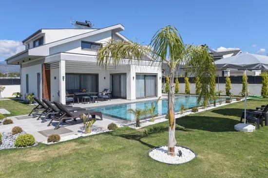 Kargı'da Satılık 3+1 Müstakil Havuzlu Villa