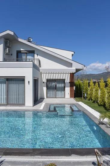 Kargı'da Satılık 3+1 Müstakil Havuzlu Villa