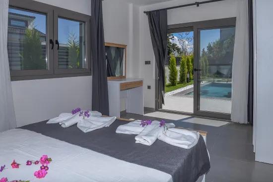 Kargı'da Satılık 3+1 Müstakil Havuzlu Villa