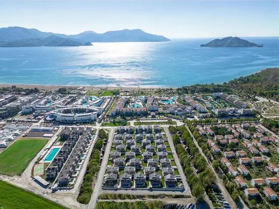 Galaxy Villaları'nda Satılık 4+1 Müstakil Havuzlu Villa