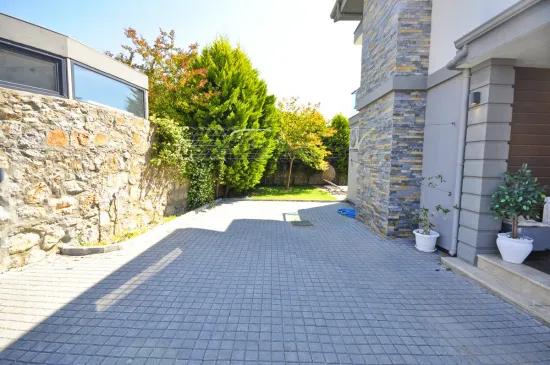 600 M² Arsa İçerisinde Özel Havuzlu Müstakil Villa