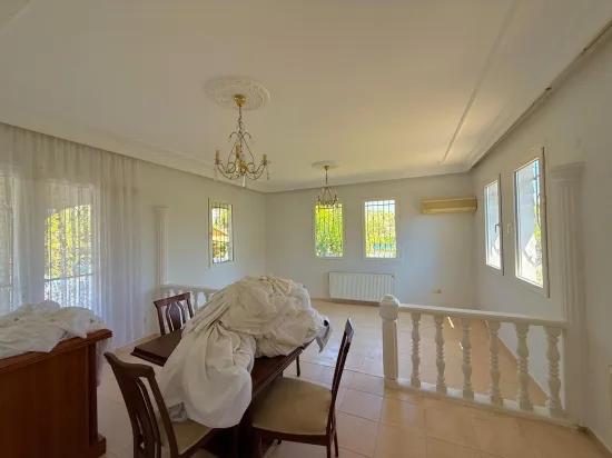 Müstakil Bahçeli Havuzlu Kiralık Villa