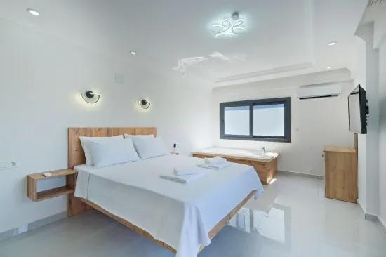 Koca Çalış'ta Kiralık Müstakil Havuzlu Eşyalı Villa