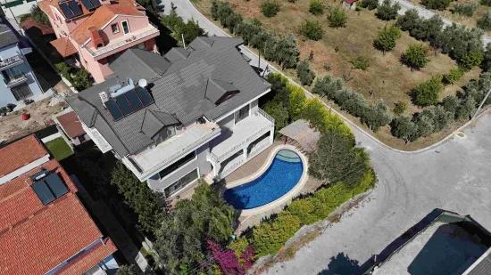 Fethiye Karagedik'te 661 M² Arsa İçinde 8+1 Özel Havuzlu Villa