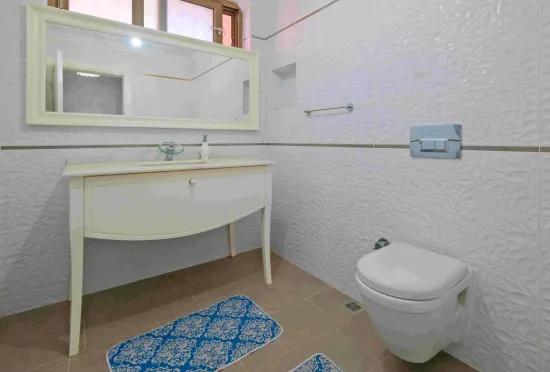 Fethiye Karagedik'te 661 M² Arsa İçinde 8+1 Özel Havuzlu Villa
