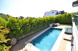 Fethiye Çiftlik Mah. Satılık 4+1 Villa - 660 m²