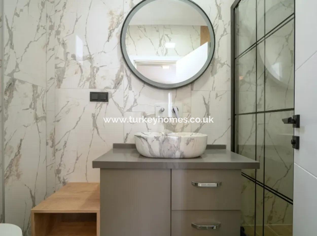 Çiftlik'te 4 Katlı Müstakil Villa