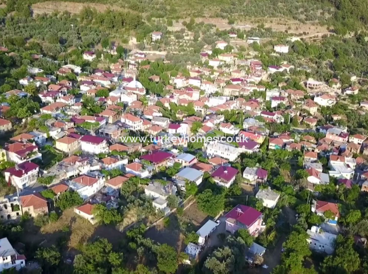 İncirköy'de Rızai Taksimi Yapılmış Villa Bölgesinde Satılık Tarla