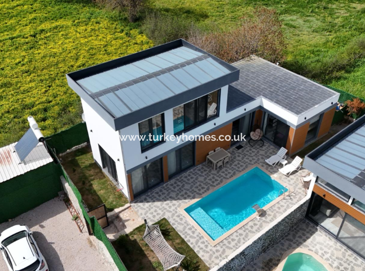 Kaya Köy’de Yatırıma Uygun 3 Adet Villa