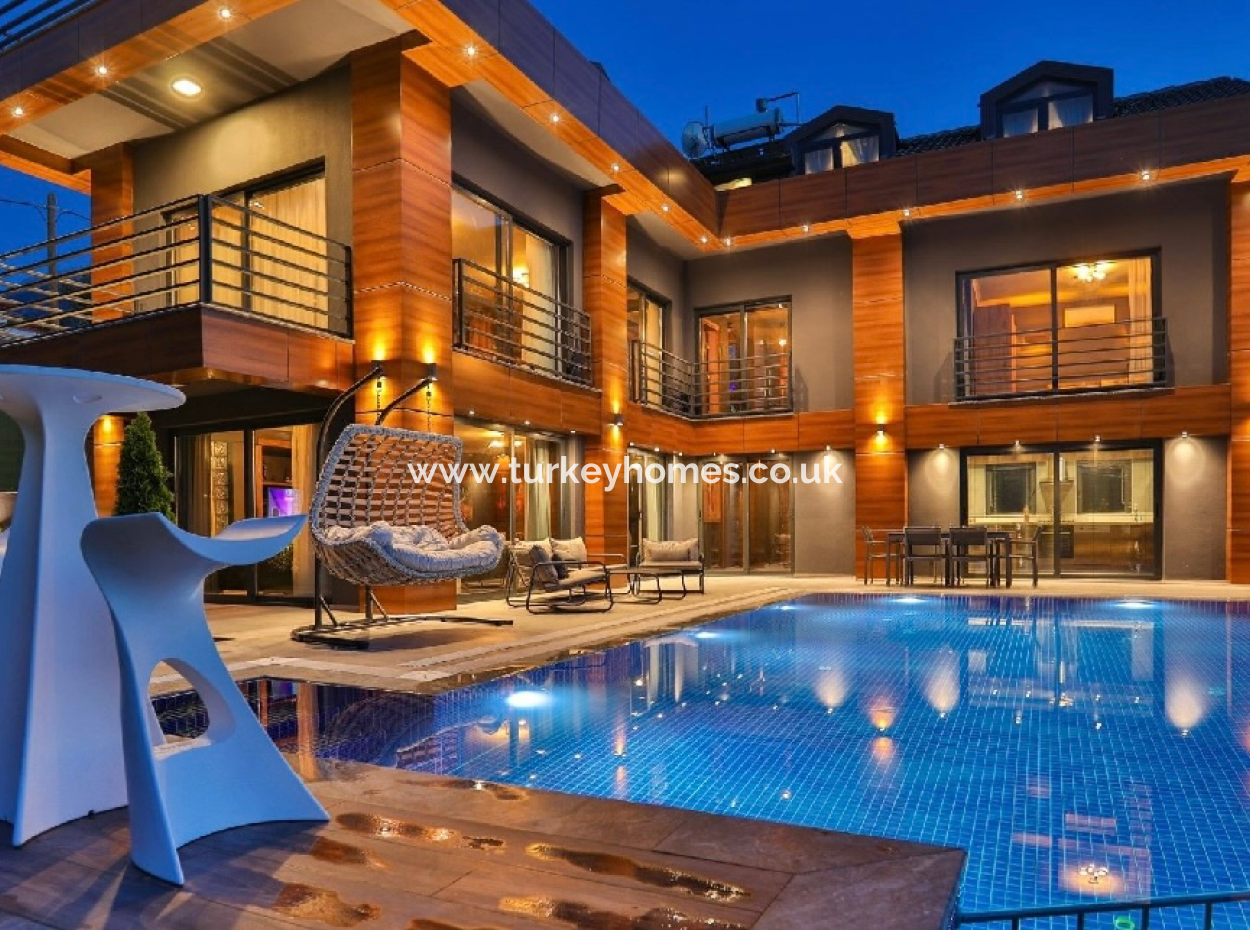 Ovacık'ta Satılık Lüks Villa